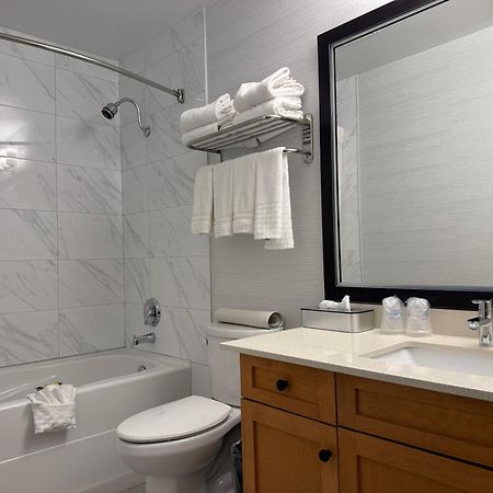 Best Western Plus Langley Inn Extérieur photo
