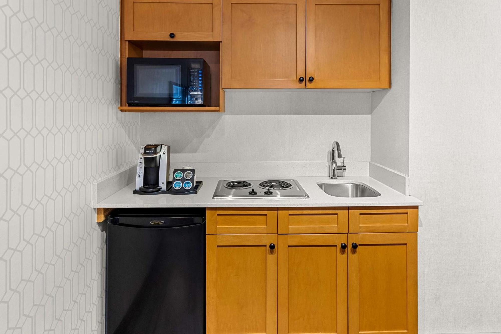 Best Western Plus Langley Inn Extérieur photo