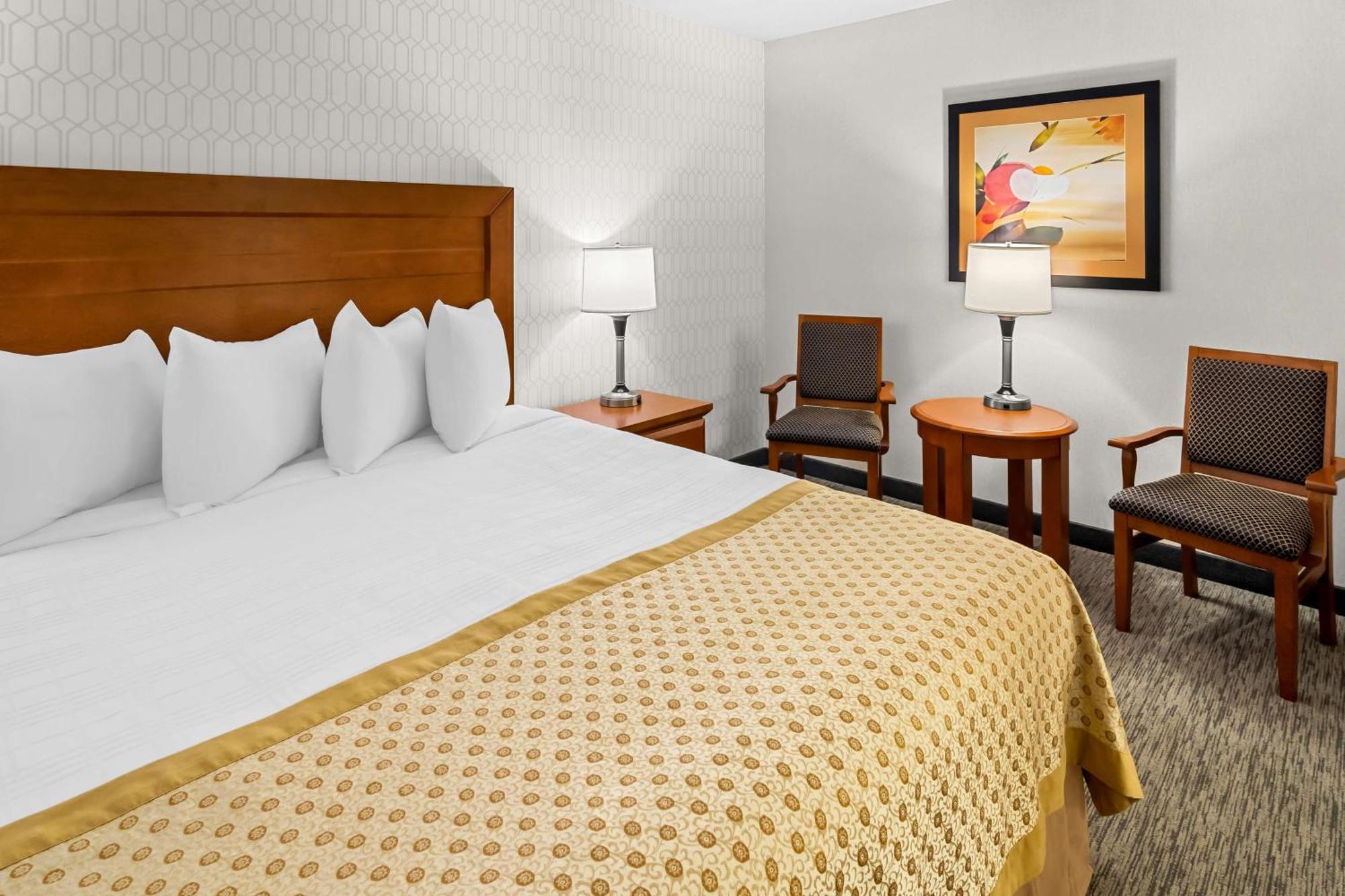 Best Western Plus Langley Inn Extérieur photo